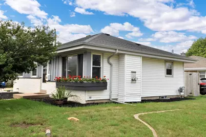 3940  Lasalle St, Racine, WI 53402 - Photo 29
