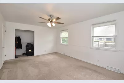 3940  Lasalle St, Racine, WI 53402 - Photo 21