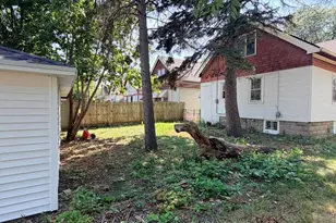 3050 N 24th Pl, Milwaukee, WI 53206 - Photo 5