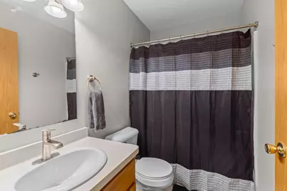 126 N Lapham Peak Rd, Delafield, WI 53018 - Photo 29
