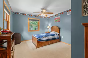 126 N Lapham Peak Rd, Delafield, WI 53018 - Photo 27