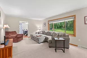 126 N Lapham Peak Rd, Delafield, WI 53018 - Photo 13