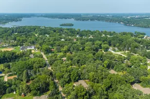 126 N Lapham Peak Rd, Delafield, WI 53018 - Photo 35