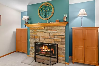126 N Lapham Peak Rd, Delafield, WI 53018 - Photo 13