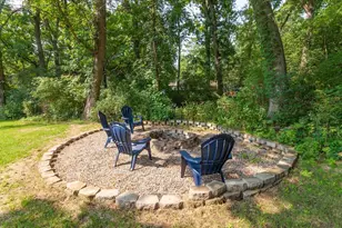 126 N Lapham Peak Rd, Delafield, WI 53018 - Photo 5