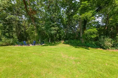 126 N Lapham Peak Rd, Delafield, WI 53018 - Photo 7