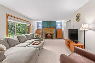126 N Lapham Peak Rd, Delafield, WI 53018 - Photo 11