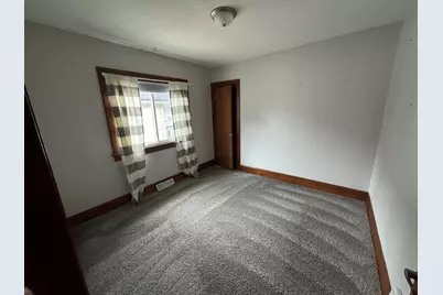 517  Hayes Ave, Racine, WI 53405 - Photo 11