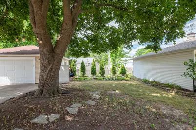 2439 N 81st St, Wauwatosa, WI 53213 - Photo 31
