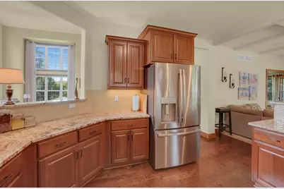W270N2468  Orchard Ln, Pewaukee, WI 53072 - Photo 11