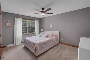 W270N2468 Orchard Ln, Pewaukee, WI 53072 - Photo 27