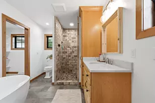 3244 N Interlaken Dr, Summit, WI 53066 - Photo 23