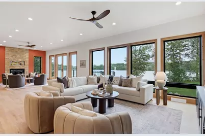3244 N Interlaken Dr, Summit, WI 53066 - Photo 7