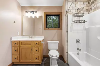 3244 N Interlaken Dr, Summit, WI 53066 - Photo 29