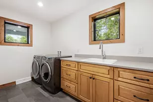 3244 N Interlaken Dr, Summit, WI 53066 - Photo 33