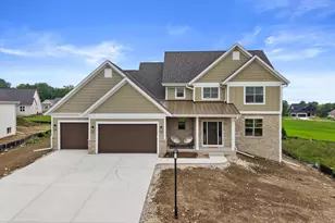 N66W21349 Sweet Clover Dr, Menomonee Falls, WI 53051 - Photo 1