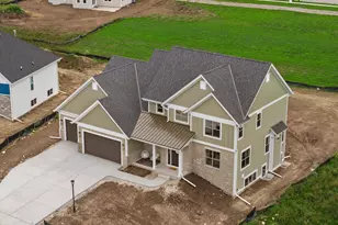 N66W21349 Sweet Clover Dr, Menomonee Falls, WI 53051 - Photo 39