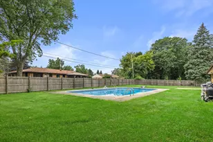 N56W15799 Bette Dr, Menomonee Falls, WI 53051 - Photo 47