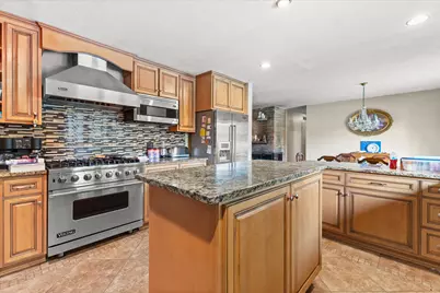 N56W15799  Bette Dr, Menomonee Falls, WI 53051 - Photo 7
