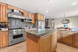 N56W15799 Bette Dr, Menomonee Falls, WI 53051 - Photo 7
