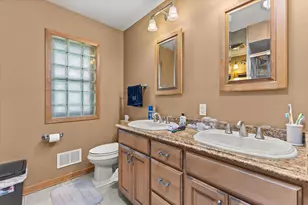 N56W15799 Bette Dr, Menomonee Falls, WI 53051 - Photo 27