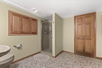 N56W15799  Bette Dr, Menomonee Falls, WI 53051 - Photo 39