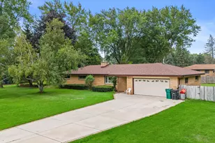 N56W15799 Bette Dr, Menomonee Falls, WI 53051 - Photo 45