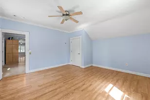 2210 S Winchester St, Milwaukee, WI 53207 - Photo 15
