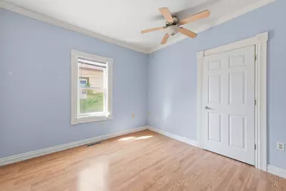 2210 S Winchester St, Milwaukee, WI 53207 - Photo 17