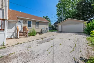 2210 S Winchester St, Milwaukee, WI 53207 - Photo 35