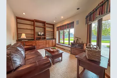 504 N Ponderosa Dr, Hartland, WI 53029 - Photo 5
