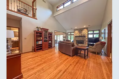 504 N Ponderosa Dr, Hartland, WI 53029 - Photo 7