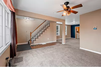 713  Huron St, Manitowoc, WI 54220 - Photo 7