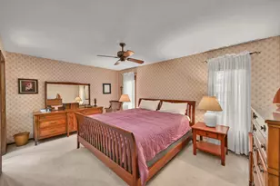 8032 S 66th St, Franklin, WI 53132 - Photo 17