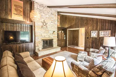 7343  Glencoe Dr, Cedarburg, WI 53012 - Photo 9