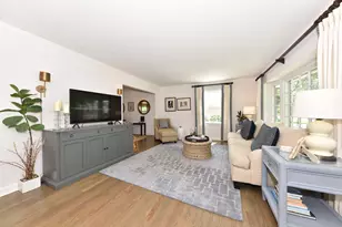 7530 N Fairchild Rd, Fox Point, WI 53217 - Photo 7