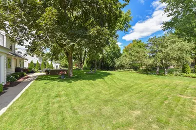 7530 N Fairchild Rd, Fox Point, WI 53217 - Photo 29