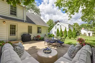 7530 N Fairchild Rd, Fox Point, WI 53217 - Photo 27