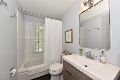 7530 N Fairchild Rd, Fox Point, WI 53217 - Photo 13
