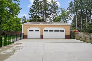4223 Canterbury Ln, Racine, WI 53403 - Photo 3