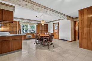 916 Jefferson St, West Bend, WI 53090 - Photo 9