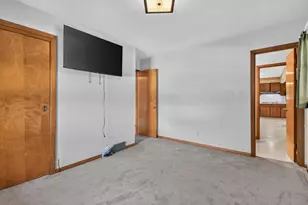 916 Jefferson St, West Bend, WI 53090 - Photo 13
