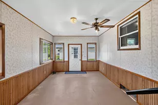 916 Jefferson St, West Bend, WI 53090 - Photo 17
