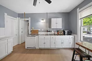 1600 E Kane Pl, Milwaukee, WI 53202 - Photo 11