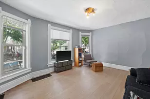 1600 E Kane Pl, Milwaukee, WI 53202 - Photo 5