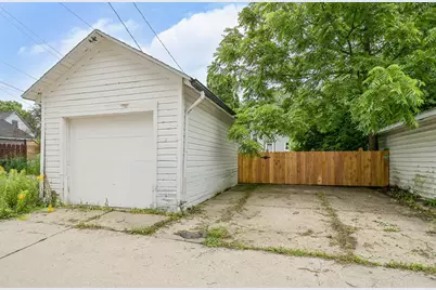2727 S Austin St, Milwaukee, WI 53207 - Photo 29