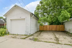 2727 S Austin St, Milwaukee, WI 53207 - Photo 29