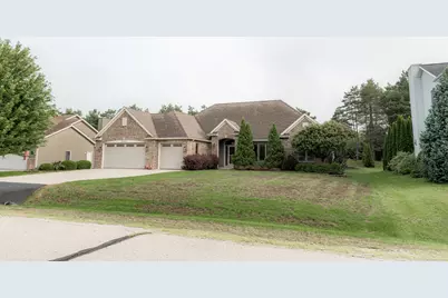 5020  Pine Tree Cir, Racine, WI 53402 - Photo 5