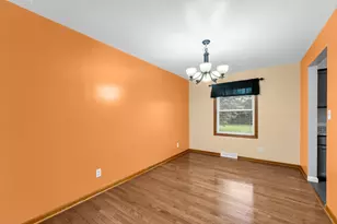 430 18th Ave, Racine, WI 53182 - Photo 9