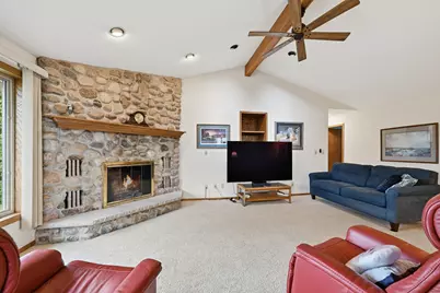 27346  Foxhaven Dr, Racine, WI 53185 - Photo 7